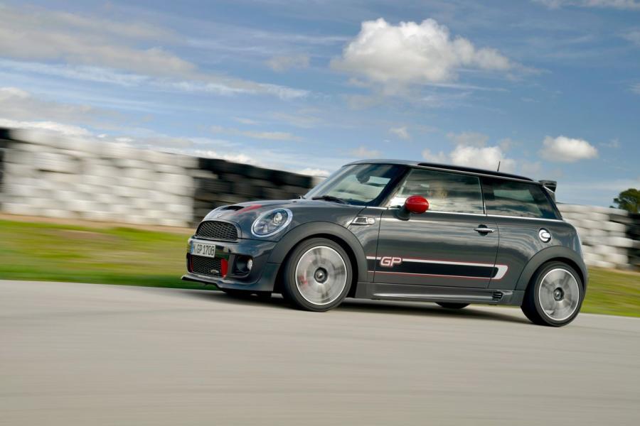 Mini Cooper GP JCW 2014 года  (фото 4 из 92)